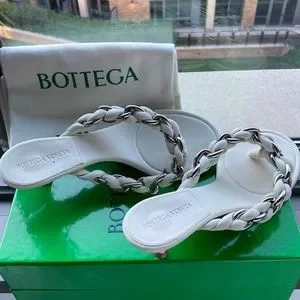 【はなこ】BOTTEGA VENETA ミュール DOT SLIPPER はなこ様専用】BOTTEGA VENETA ミュール DOT SLIPPER